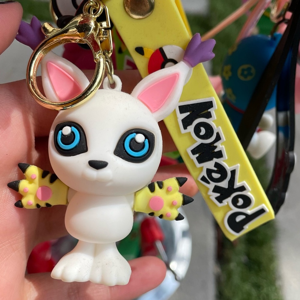 Digimon White and Yellow Keychain
